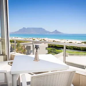 Luxury Private Beachfront 2 Bedroom Dolphin Apartment, Blouberg, Apartment